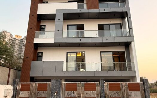 Luxurious Builder Floor in Sector 84, Gurgaon